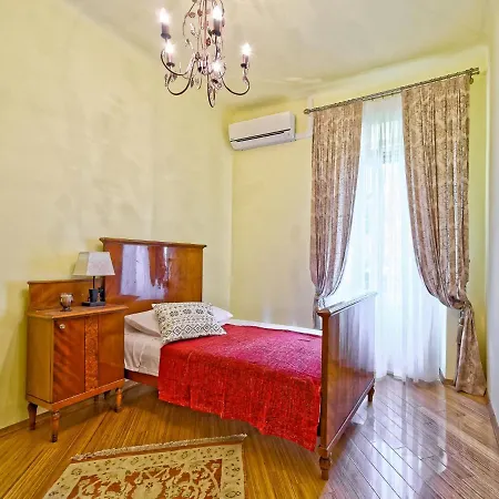 Vilă Maria By Interhome *