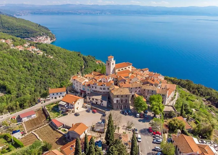 Villa Maria By Interhome Mošćenička Draga